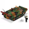 Set di mattoncini Cobi Armed Forces BWP-1 2630 — set modello del veicolo da combattimento anfibio polacco-ucraino
