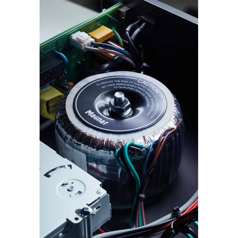 Sintoamplificatore stereo Magnat MC 400 — 2.0 canali, 40 W per canale, lettore CD, Wi-Fi, Bluetooth, DAB/FM, Ethernet (nero)