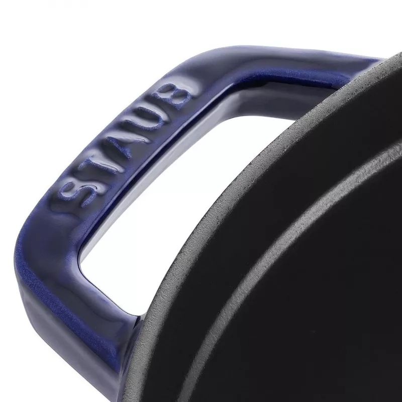 Cocotte in ghisa rotonda Staub 24 cm blu scuro