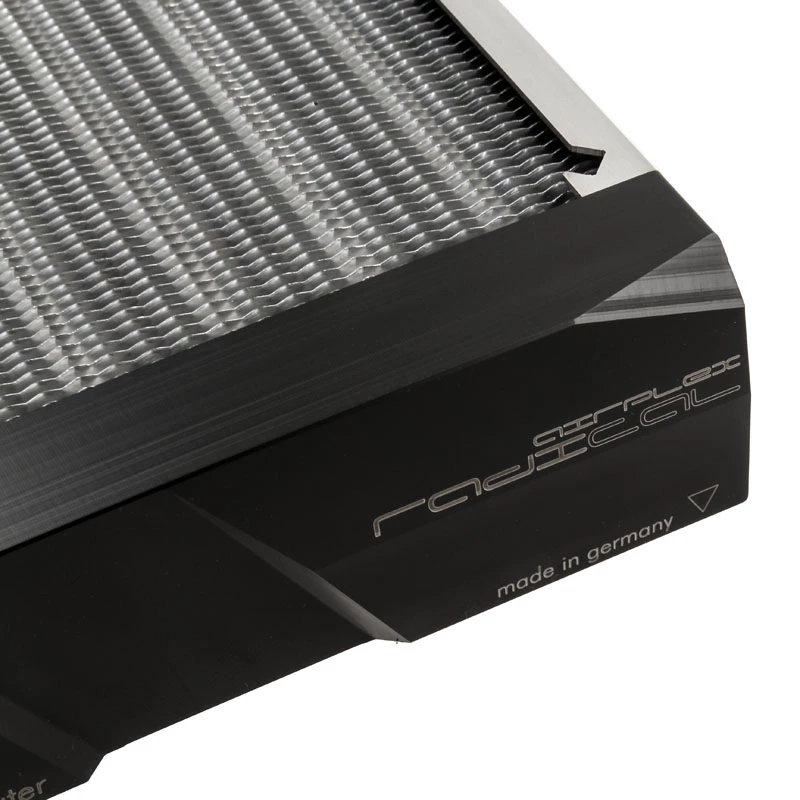 Blocco radiatore Aqua-Computer 33701 — alluminio/rame/acciaio inox, 160×140×40 mm, argento