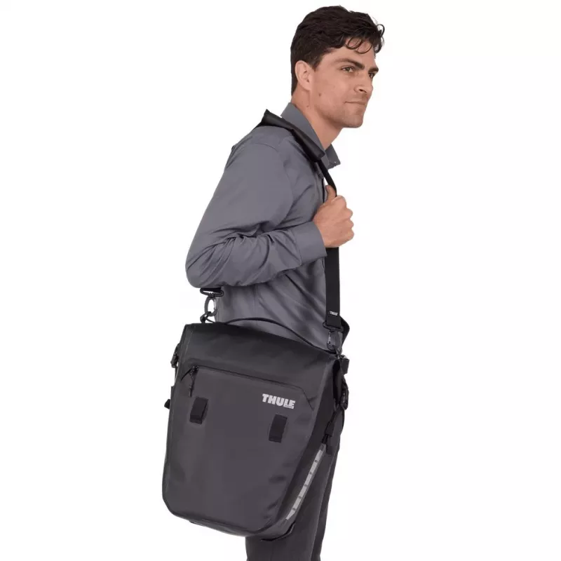 Thule 5406 Shield Commuter-Pannier 22L nero