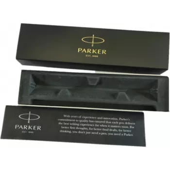 Penna stilografica Parker Urban Premium — superficie metallica viola