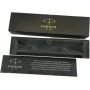 Penna stilografica Parker Urban Premium — superficie metallica viola