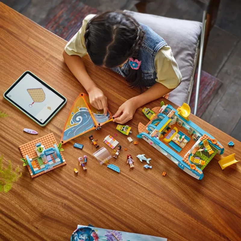 LEGO Friends 42664 Avventura in barca set di costruzioni, 685 pezzi, dagli 8 anni