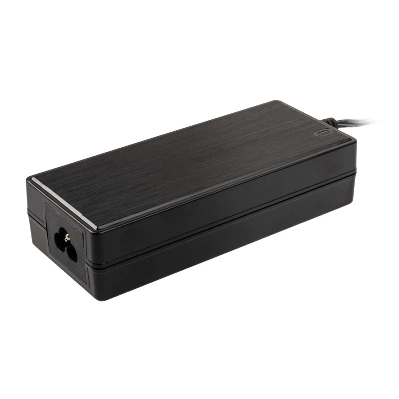 Alimentatore Akasa per Intel NUC / sistemi Mini-ITX - 90 Watt