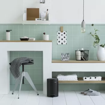 Brabantia Pedal Bin newIcon rotonda nera (11 33 21)