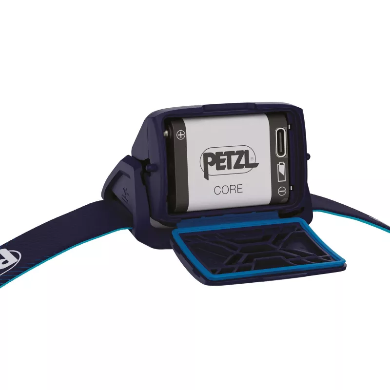 Lampada frontale Petzl Actik Core blu LED 100 lm USB ricaricabile