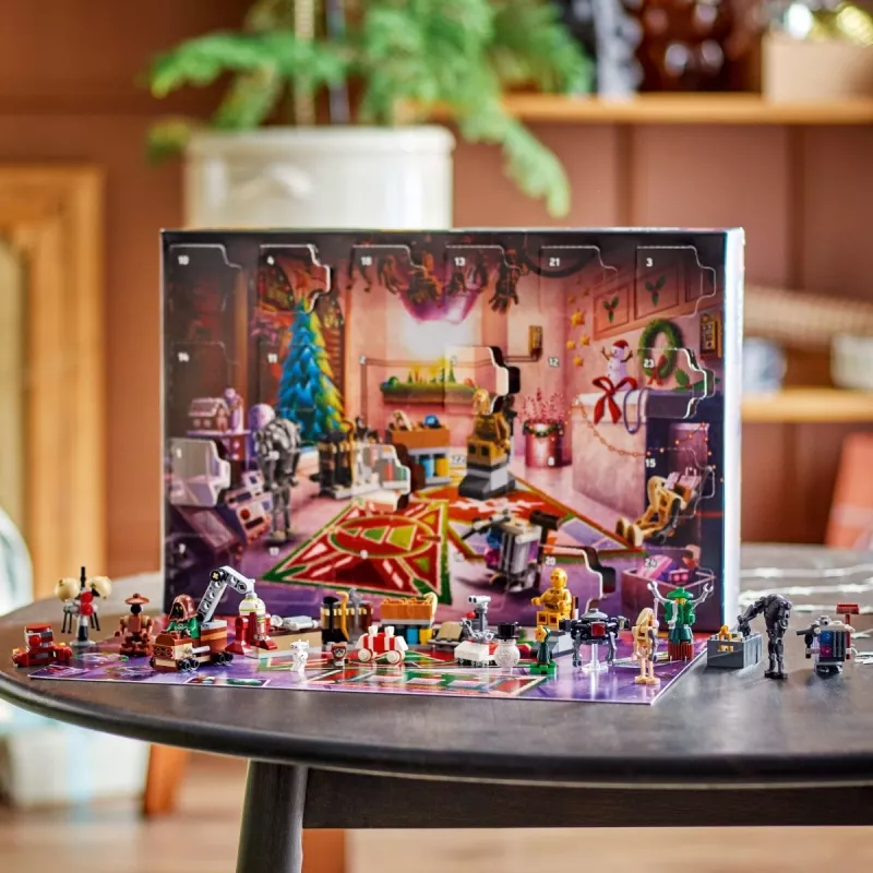 Calendario dell'Avvento LEGO Star Wars 2025 — set 75418, minifigure e modelli da costruire a tema natalizio