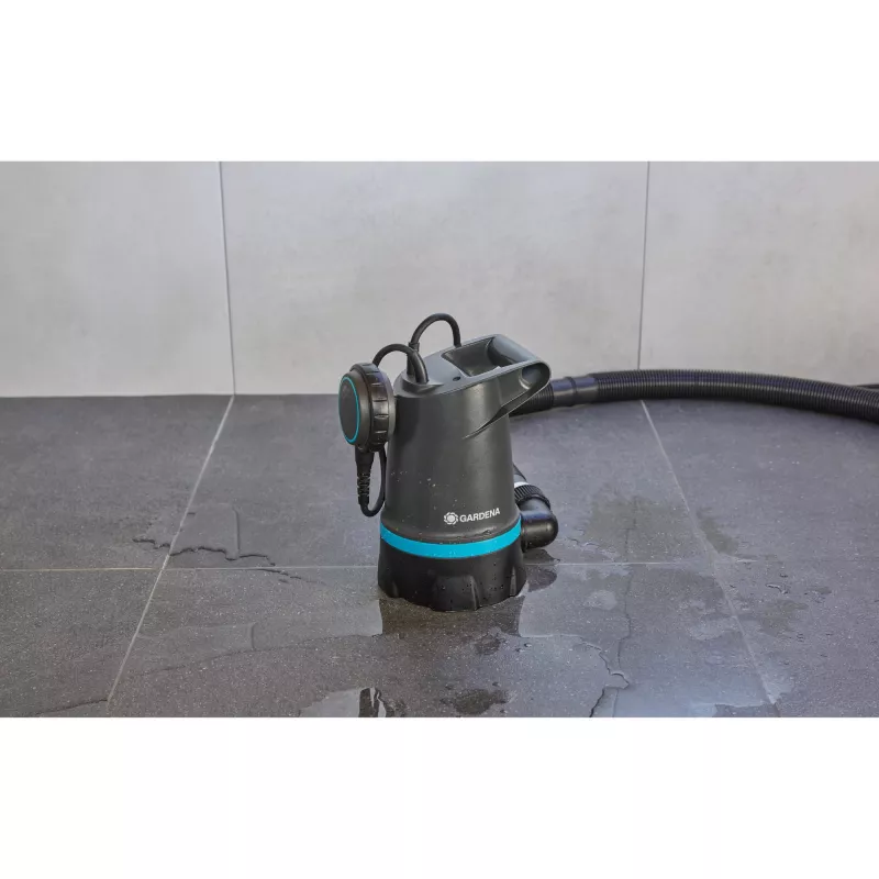 Attrezzo da giardino Gardena 09016-47 20000 L nero