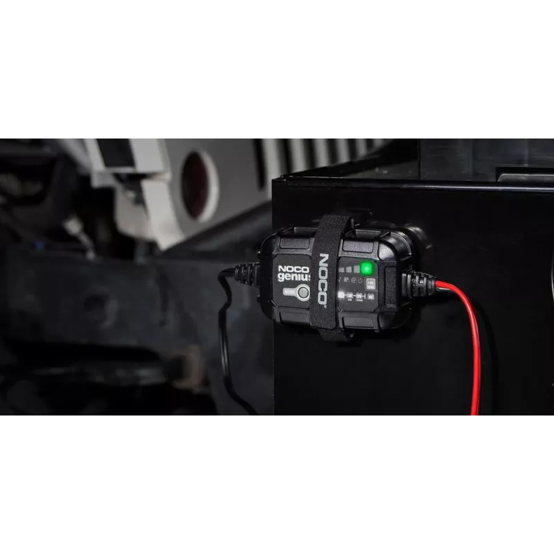 NOCO GENIUS5 caricabatterie 5A per batterie 6V/12V con funzione di mantenimento e desolfatazione