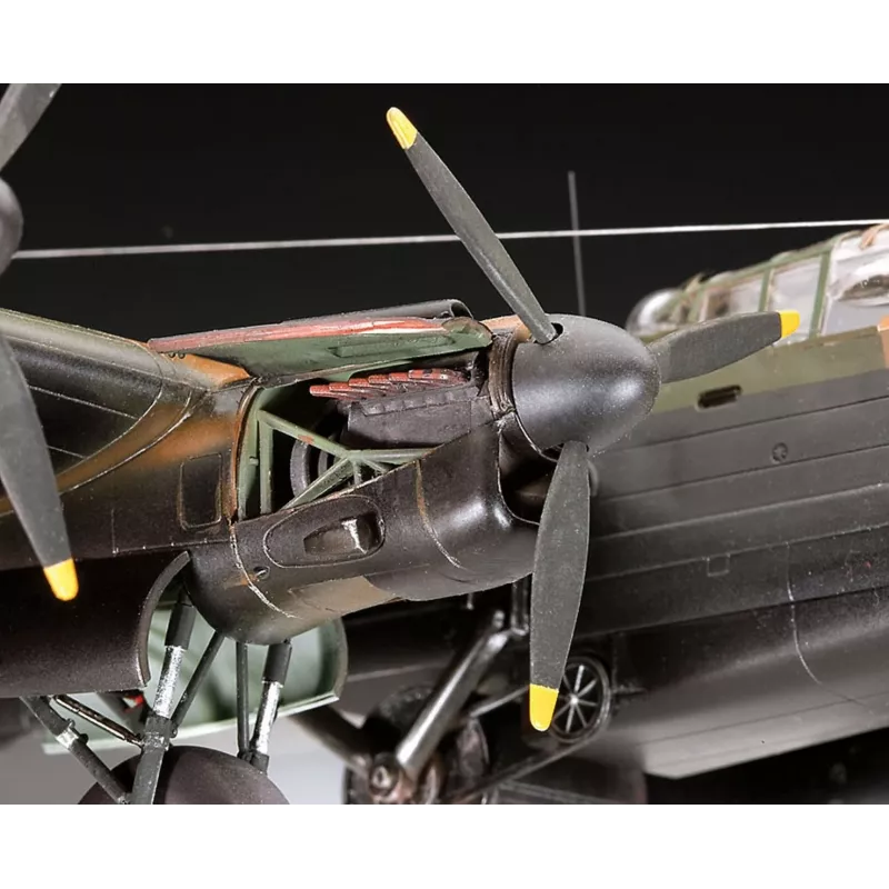 Revell Lancaster B. III Dambusters (04295) scala 1:72 kit modello aereo in plastica