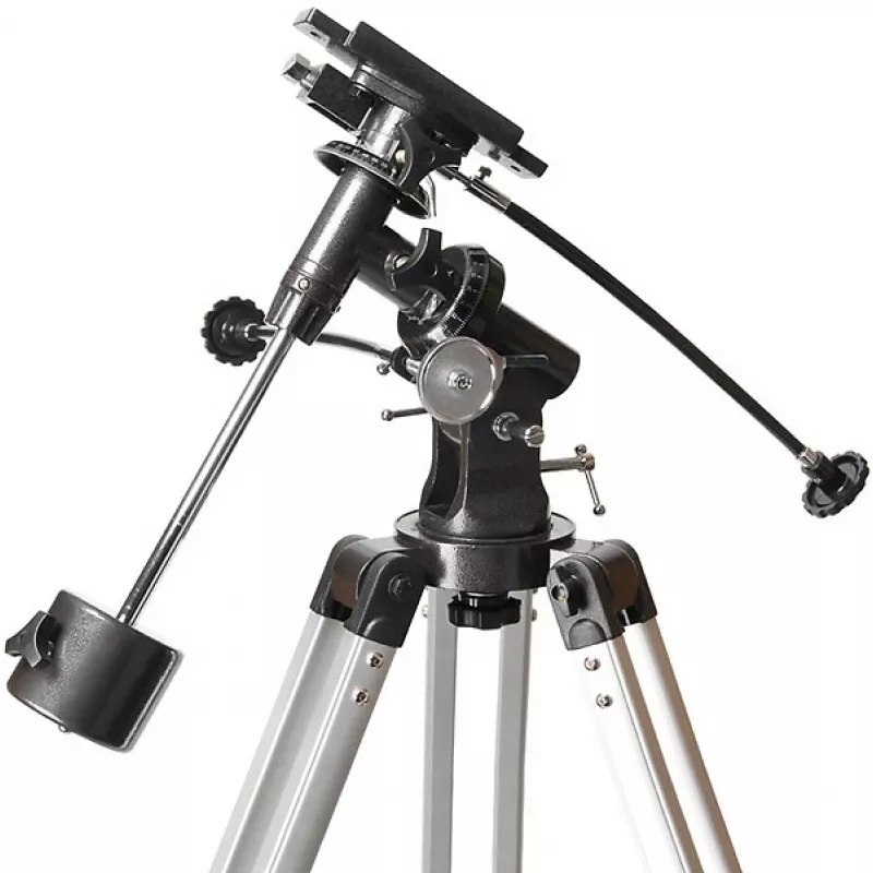 Telescopio rifrattore Skywatcher BK 1309 EQ2 — apertura 130 mm, lunghezza focale 900 mm