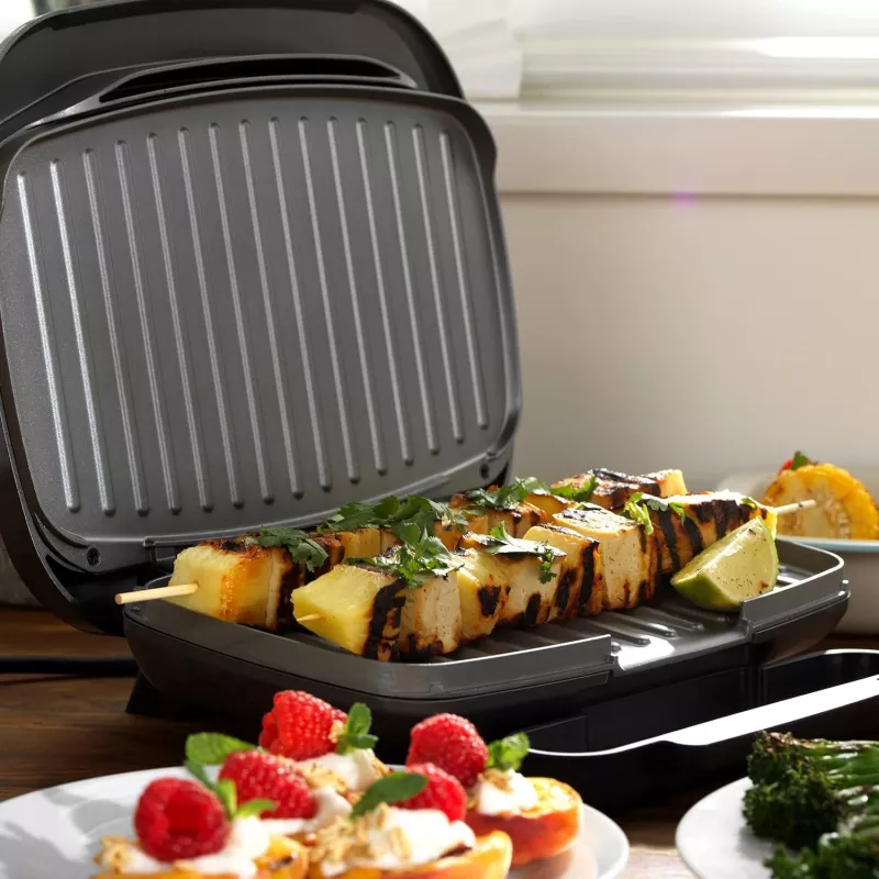 Grill elettrico compatto Petra PT4366GRYDEKFDIR con rivestimento antiaderente