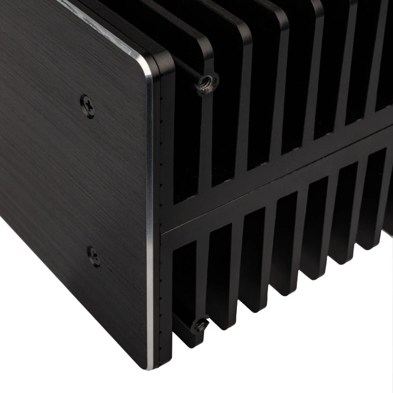Akasa Turing ABX UCFF Case senza ventola per Mini PC AMD (Gigabyte BRIX 4000U), alluminio, nero