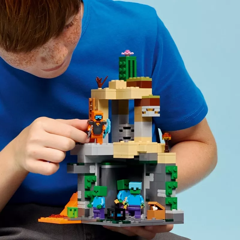 LEGO MINECRAFT 21587 Dungeon degli zombie