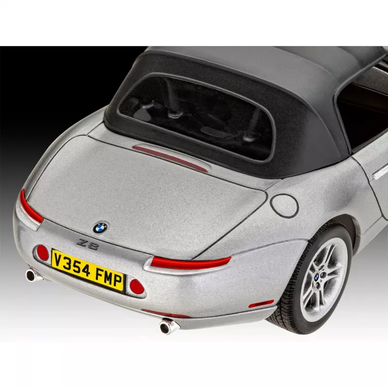 REVELL BMW Z8 1:24 kit, modellino auto finito
