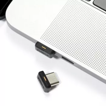 Chiave di sicurezza YubiKey Yubico 5C Nano FIPS 2048 bit RSA