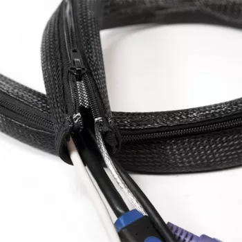 Guaina per cavi LogiLink con chiusura lampo, 2,0 m, grigio in poliestere, resistente all'abrasione, alla trazione e alla deformazione, antiurto, - 1 pezzo (KAB0074)