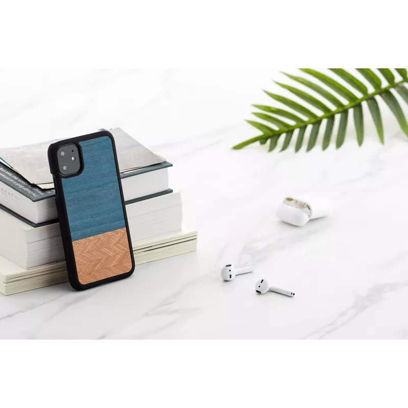 Custodia per smartphone Man and Wood per iPhone 11 – cover protettiva in denim nero