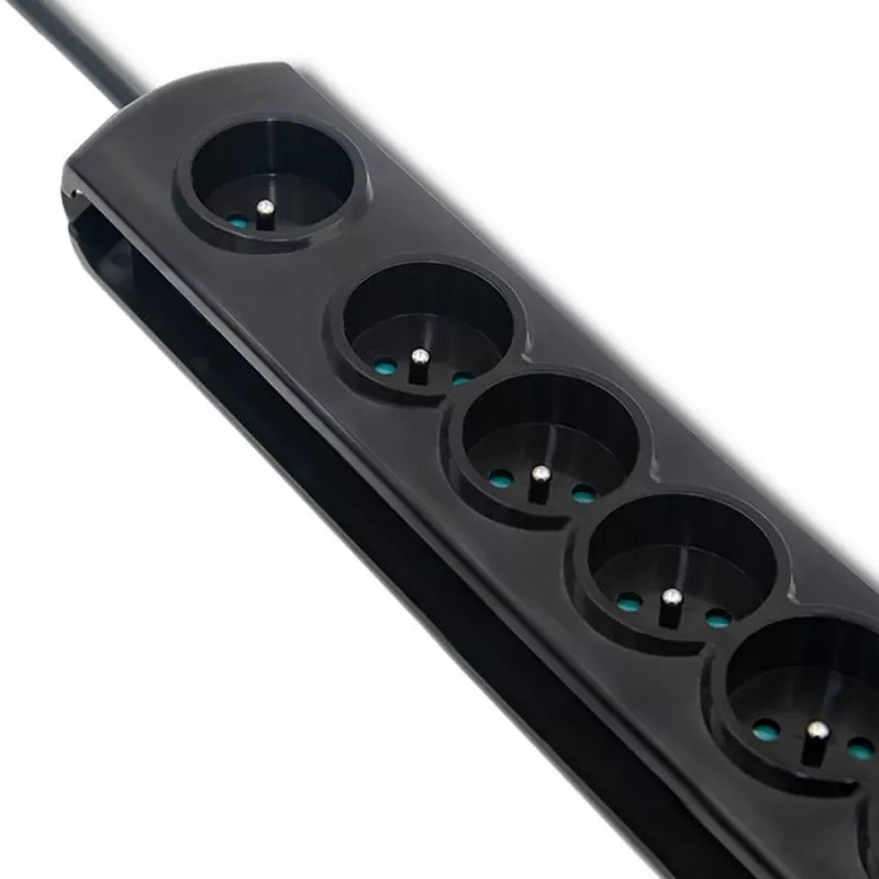 Protezione da sovratensione Qoltec 50171 nero 7 prese AC 230V 1,5m