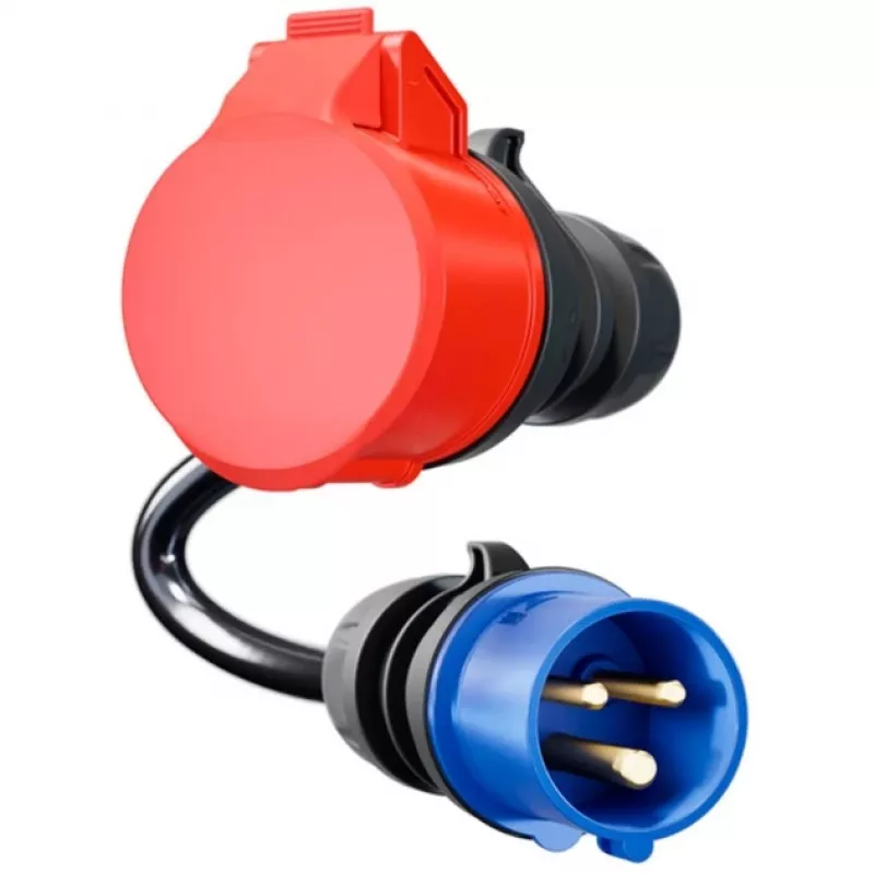 go-e CH-04-31 adattatore per Gemini flex 11 kW, CEE rosso 16 A trifase a CEE blu 16 A, IP55, 0,3 m, nero