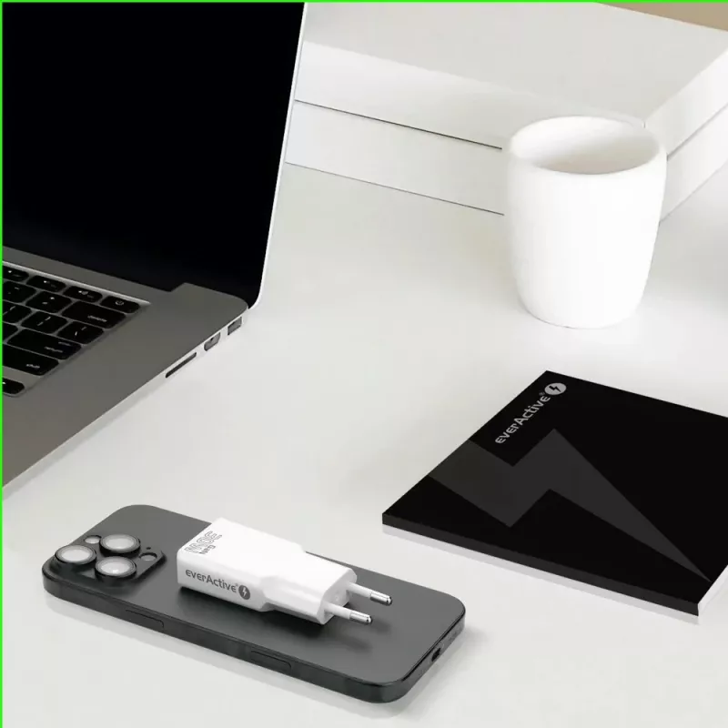 Caricabatterie universale da parete USB everActive SC-380Q super sottile QC 3.0 – Quick Charge 3.0, design compatto