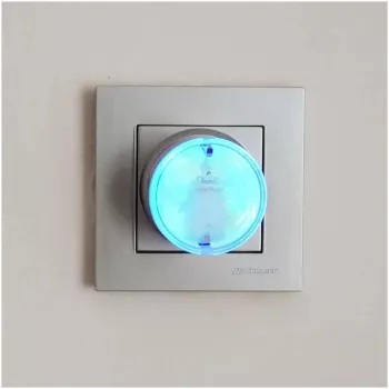 Spina smart Shelly Wave Plug S Z-Wave 800 nero — presa intelligente Z-Wave 800, 230 V/12 A, 2500 W, misurazione della potenza