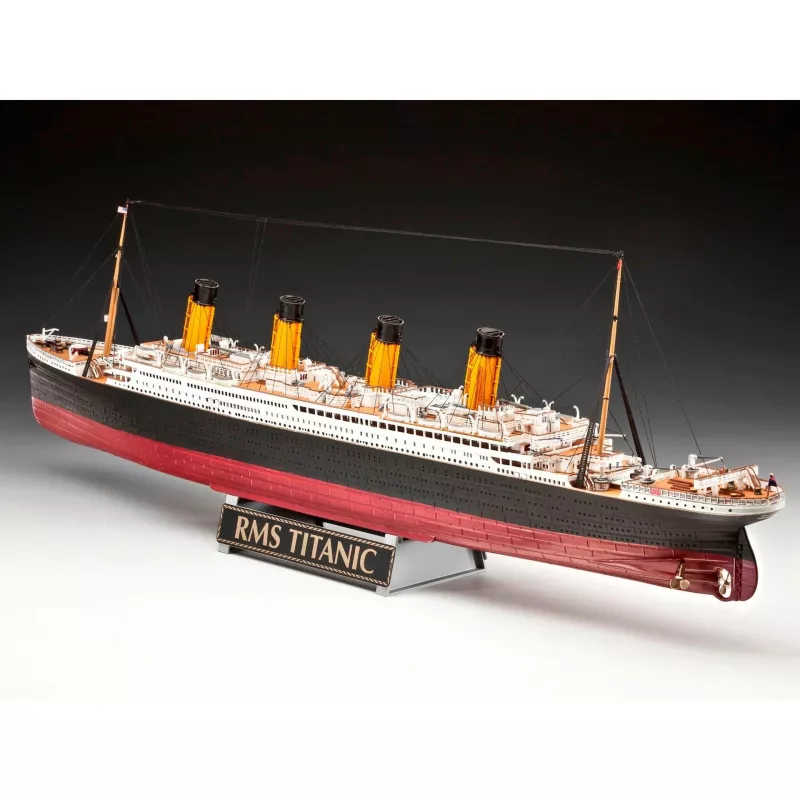 Rv05715 - Revell -1:400 - set regalo - 100 anni Titanic (edizione speciale)