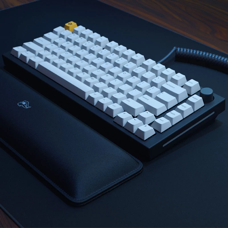 Tastiera meccanica GLORIOUS GMMK PRO Prebuilt Edition USB-C retroilluminazione QWERTY layout ISO UK