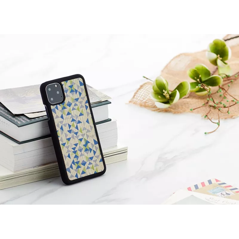 Custodia per smartphone Man and Wood per iPhone 11 Pro Max – triangolo blu, copertura protettiva nera