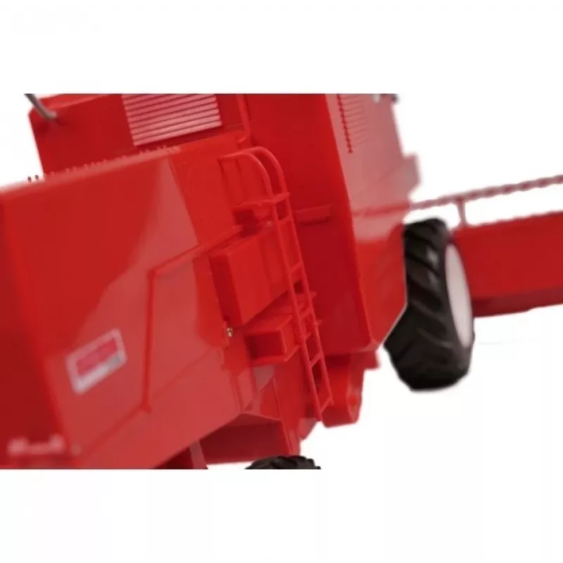 Mietitrebbia radiocomandata ATA DO-E699 scala 1:16 modello, Bison R/C