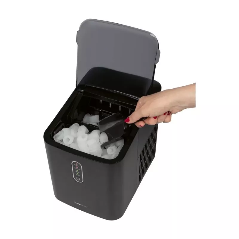 Macchina per ghiaccio Clatronic EWB 3798 — 12 kg/24h, 120 W, serbatoio 1,1 L, nera