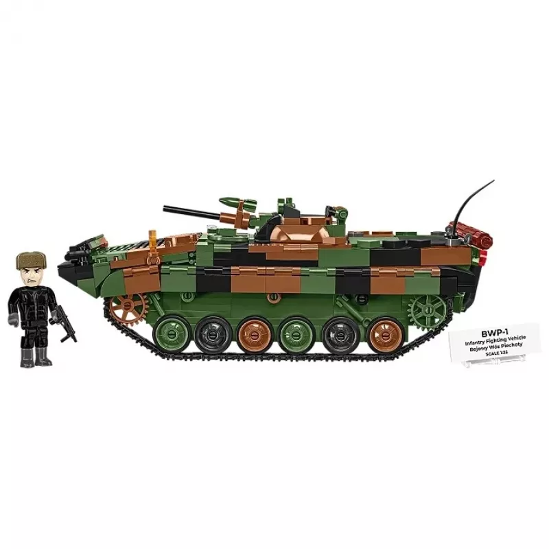 Set di mattoncini Cobi Armed Forces BWP-1 2630 — set modello del veicolo da combattimento anfibio polacco-ucraino