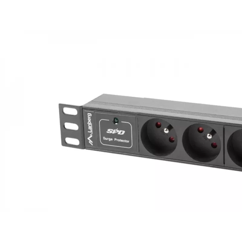 Ciabatta LANBERG PDU-03E-0200-BK — 1HE, 3x prese Type-E, 220–250 V, 16 A, cavo 2 m, nero