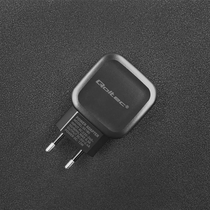 Caricatore da interno AC QOLTEC 50186 per smartphone e tablet, 5 V 3.4 A, 17 W, 2× USB, nero