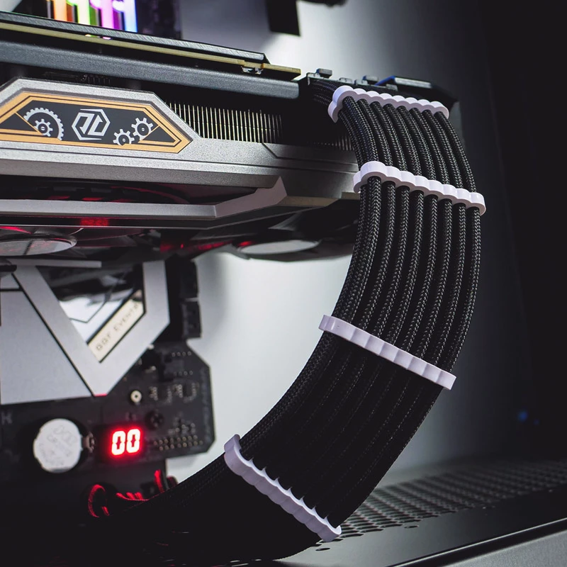 Kit di pettini per cavi CableMod PRO Bridged - bianco (CM-COM-BKIT-PBPW-R)