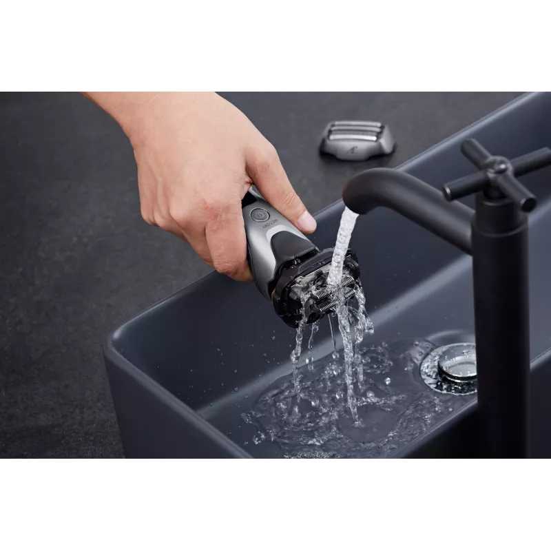 Rasoio a lamina Panasonic ES-LV69 nero argento acciaio inox litio-ione
