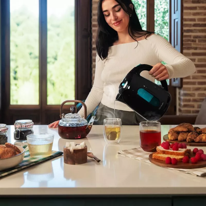 Cecotec Thermosense 180 1857 bollitore elettrico, 1,7 l, 2200 W, senza BPA, nero