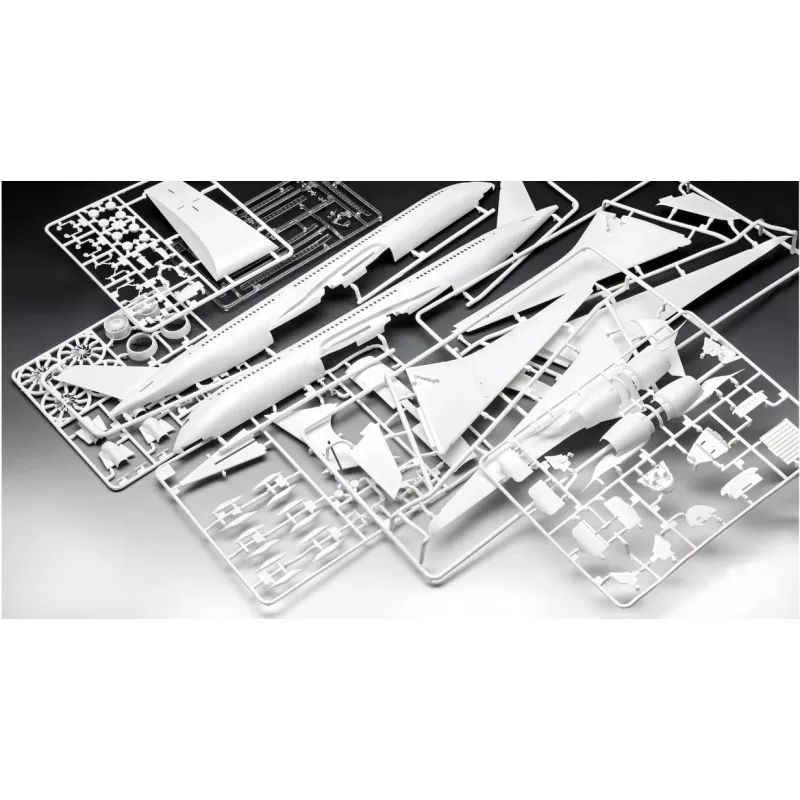 Modellino aereo in plastica REVELL Airbus A350-900 Turkish Airlines scala 1/144