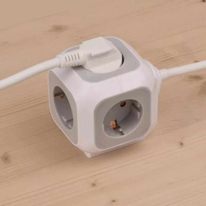 Prolunga elettrica Brennenstuhl 1150090 1,4 m 4 uscite AC per interni bianco (1150090)