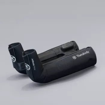 Stivali pneumatici per il recupero Therabody RecoveryAir JetBoots Prime S — sistema a compressione sequenziale, batteria, autonomia 180 min, nero, 2,51 kg