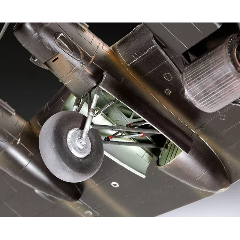 Revell Lancaster B. III Dambusters (04295) scala 1:72 kit modello aereo in plastica