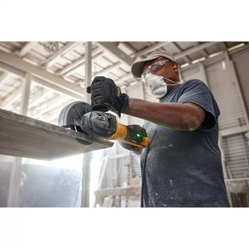 DeWALT DWE4347-QS Smerigliatrice angolare 12,5 cm 10500 giri/min 2,3 kg