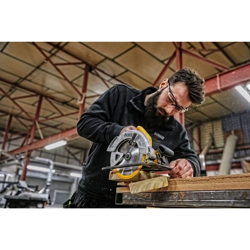 Sega circolare manuale DeWALT DWE560, 1350 W, lama da 184 mm, 5500 giri/min, gialla/nera