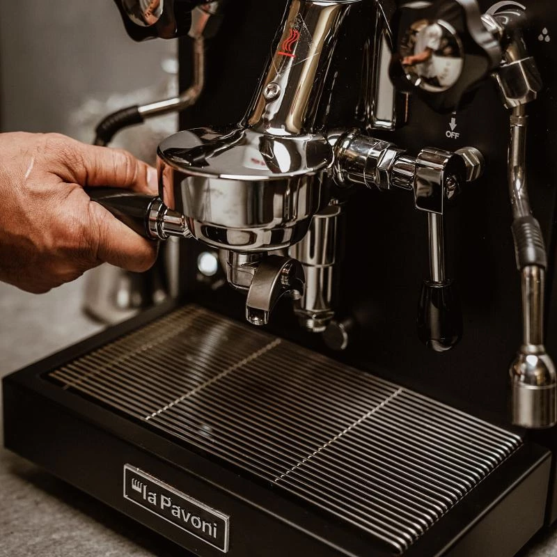 La Pavoni New Cellini Classic LPSCCB01EU macchina per espresso, nera