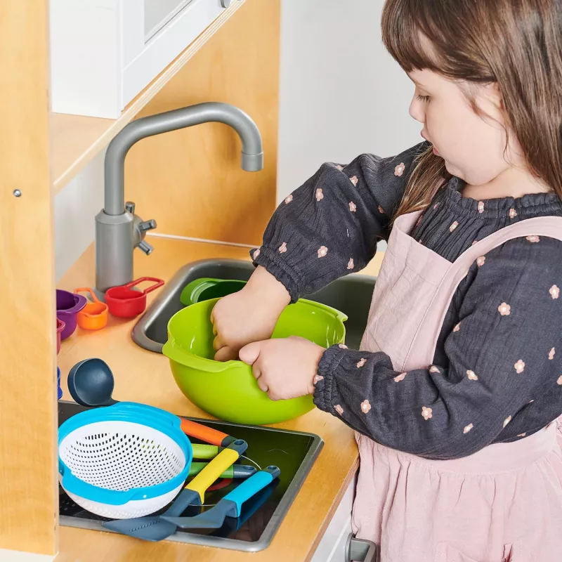 Joseph Joseph Kitchen Essentials Set, cucina giocattolo
