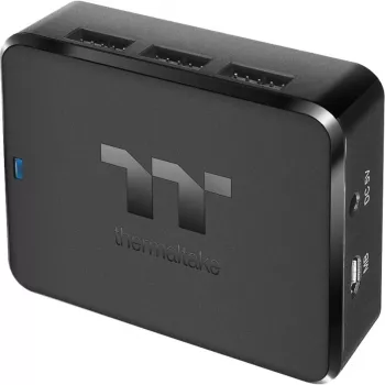 Hub USB interno Thermaltake H200 PLUS – TT Premium Edition – hub – 3 x USB 2.0 + 3 x USB 2.0 (interno)