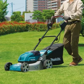 Tosaerba Makita DLM460Z batteria nero, blu