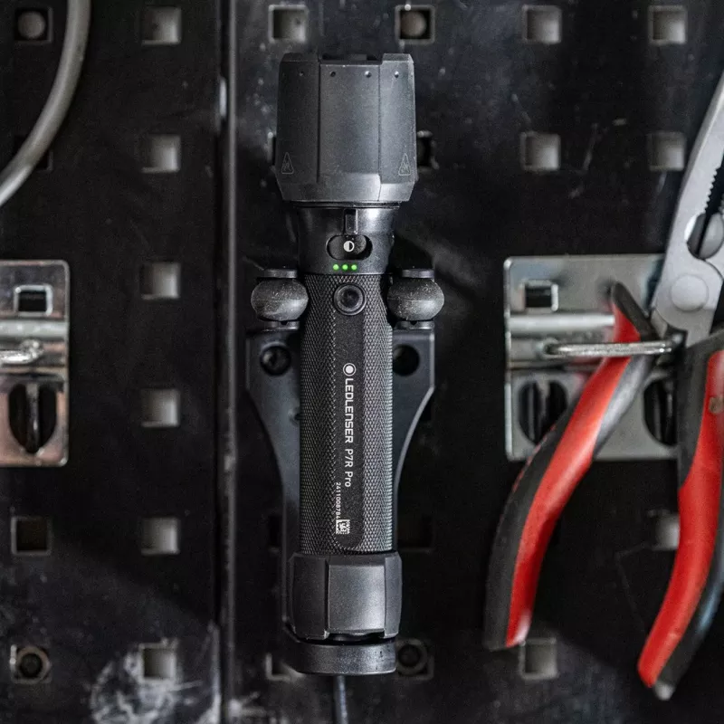 Ledlenser P7R Pro torcia LED nera