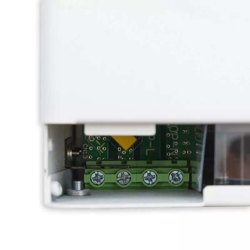 Inverter solare off-grid QOLTEC 3500W modello 53864 per impianti fotovoltaici autonomi